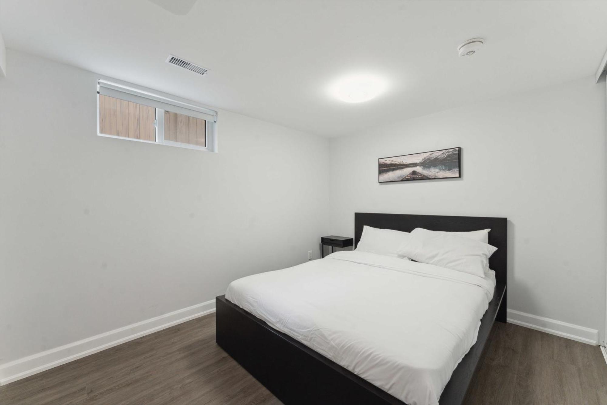 Modern 3Br Suites Ottawa Exterior photo