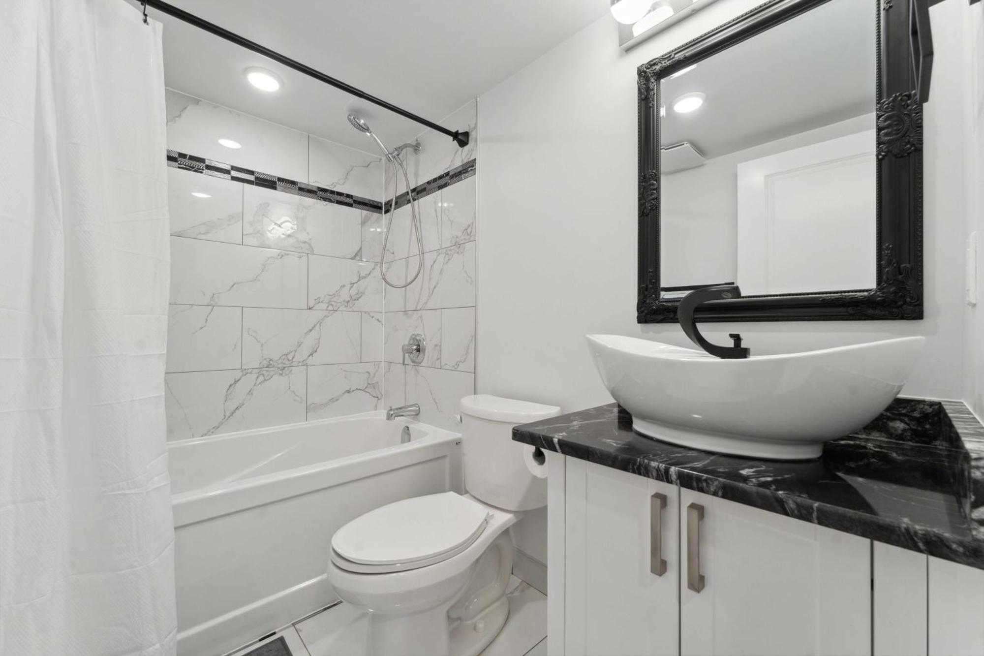 Modern 3Br Suites Ottawa Exterior photo